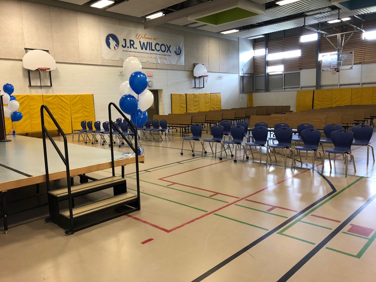 jrwilcox_cs's tweet photo. Almost ready to celebrate our Grade 8 Graduates! #lastweekofjune #preparations โฆ@LC1_TDSBโฉ https://t.co/cssPQ0lvwJ