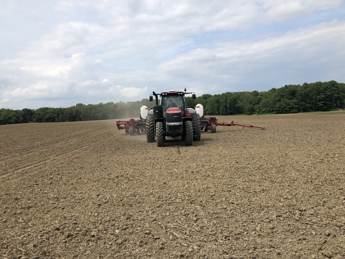AgroDillon's tweet photo. Soybean plot going in at #ATI. Nice population study from 80-160k spa. Better late than never. Grateful for cooperative plot partners! #MyYield #Mycogen https://t.co/JqvGCgvHYu