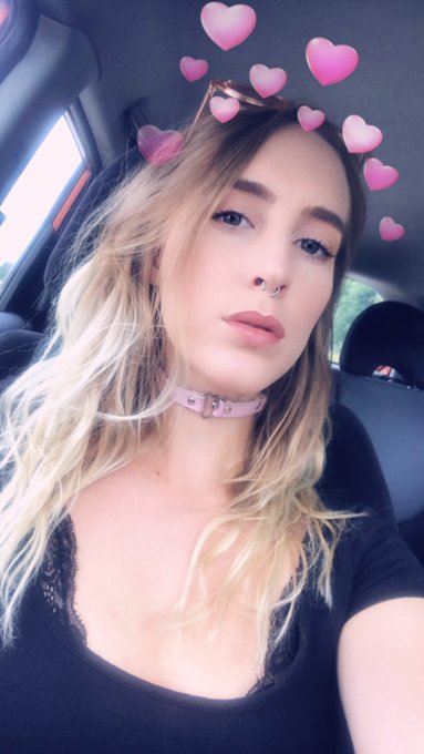 am i ur babygirl?💕 https://t.co/Y3OXNI4StI