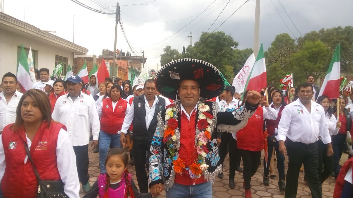 ¡Ya estamos en la caminata rumbo al cierre de campaña, vamos juntos por Coronango! #TuAmigoMisael