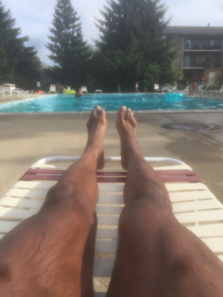 ALicatovich's tweet photo. Pool ππΎββοΈ crashing in 2018
#awesomeandre π#indianaππ½#Hoosier π https://t.co/AiBju6WzOP