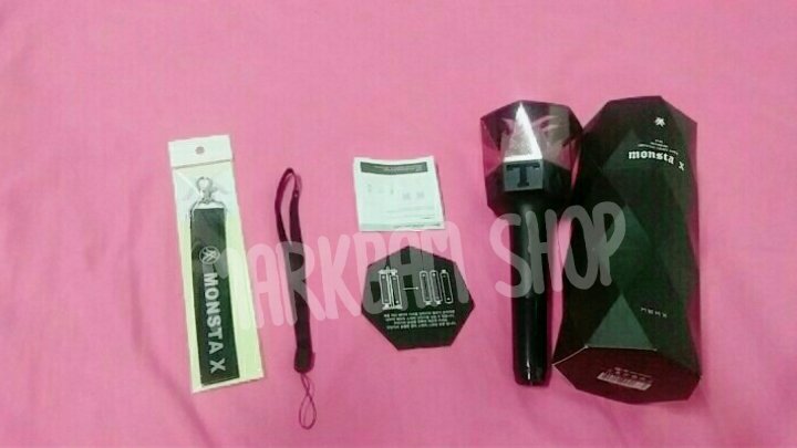 bbm2479's tweet photo. ตามคำเรียกร้องหลายๆคน มีพร้อมส่งแล้วค้าบบ💓
แท่งไฟ monsta x
ราคา1,690฿
ค่าส่ง70/90
#มอนดุงงี่ 
#MONSTA_X #MONSTAX #แท่งไฟmonstaX #มอนเบเบ้ #ตลาดนัดmonstax 
#มอนดุงงี่ #MONSTA_X #MONSTAX2ndWORLDTOUR  #แท่งไฟmonstaX #ตลาดนัดmonstaX https://t.co/CkYgoF7bEB https://t.co/SkhavOygoJ