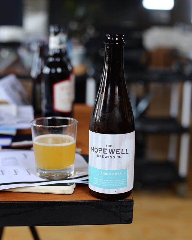 Today’s studio beer courtesy of @studiomalt. A slightly tart, slightly funky saison from those understated folks at @hopewellbrewing #chicagobeer #craftbeer ift.tt/2N4UmKS