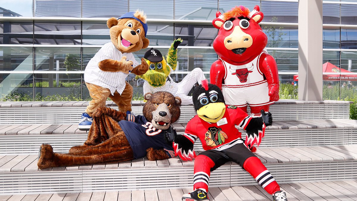 Men's MSX by Michael Strahan Navy Chicago Bears Teamwork T-Shirt, image size:1200x675