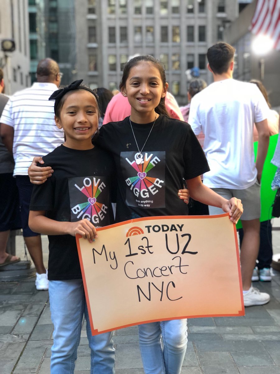 fredrock13's tweet photo. #U2eiTour tonight at @TheGarden.  First show for these girls!!  #U2 #MSG https://t.co/1SiPAf6zNx