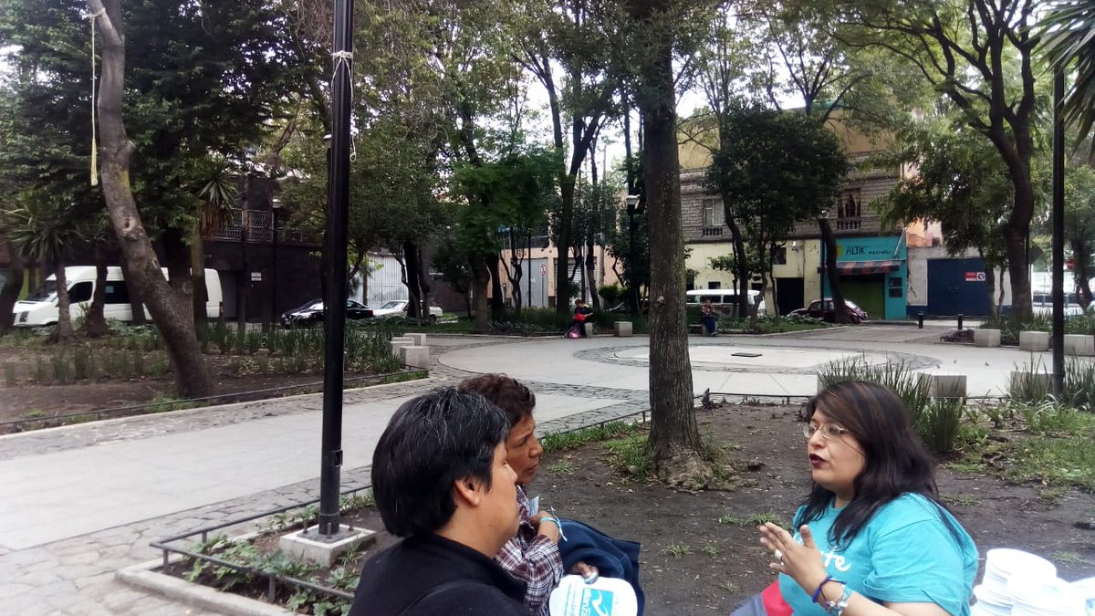 LizPalmaD12's tweet photo. #SeguimosTrabajando estuve en la Colonia #Transito, platicandoles mis propuestas y escuchando las problemáticas que viven día a día, para buscar una opción de apoyo y gestión #VecinosHagamosEquipo #NoSoloPidoUnVoto #PidoQueMeContraten https://t.co/Gcis0TxLDr