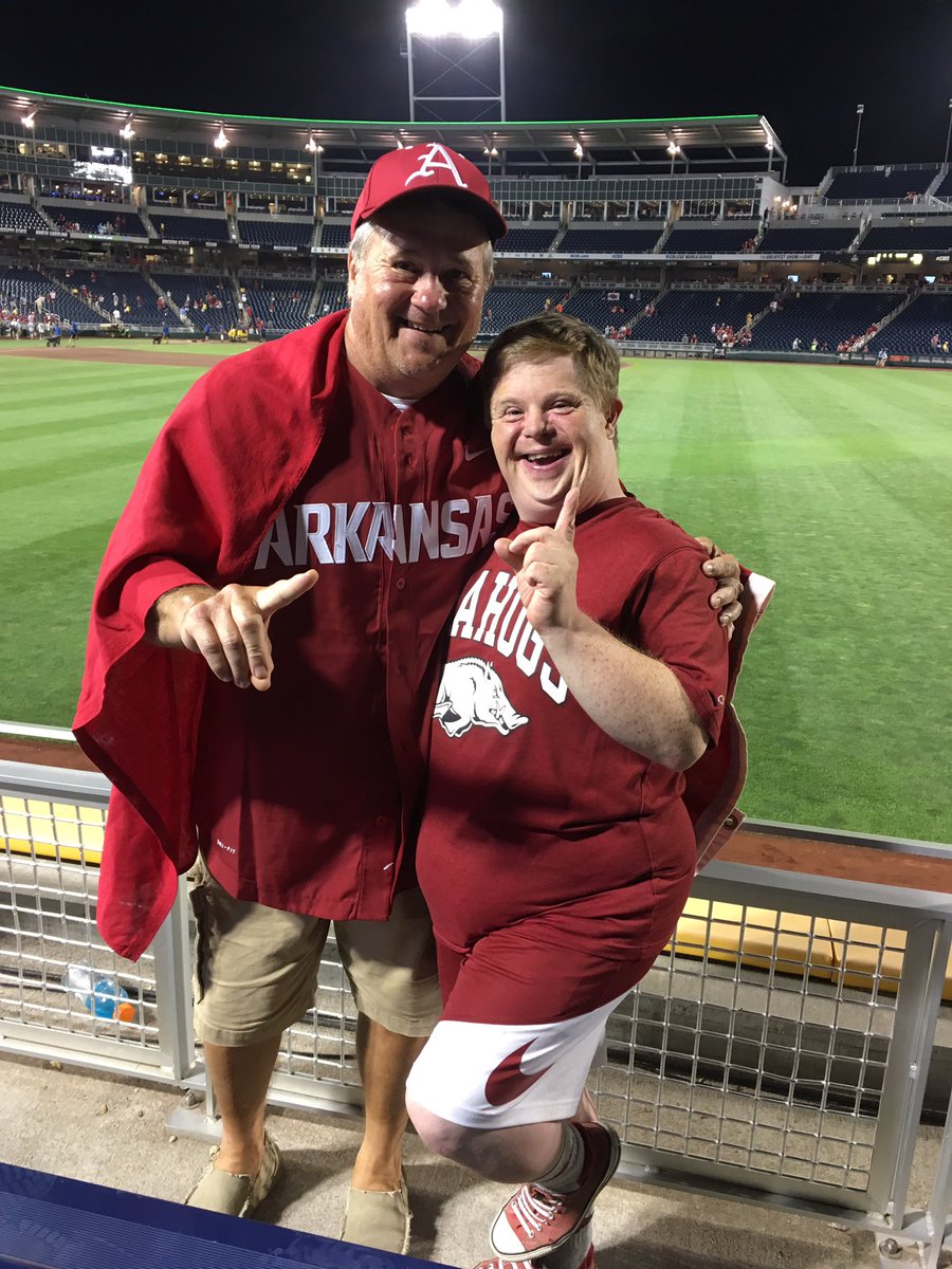kaykaysmith45's tweet photo. @ArRecruitingGuy @CanaanSandy My husband gave him tickets for tomorrow's game! 😍❤️️ WPS!!!! #RazorbacksBSB #MowHawg #WPS #CanaanSandy https://t.co/Hgwtl22s9R
