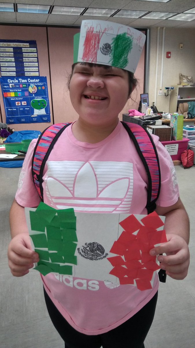 mlres_sasdelli's tweet image. Learning about the World Cup. Interesting facts. Guess who we will be cheering for tomorrow? #lifeskillsrock #GoMexico #GoBrazil