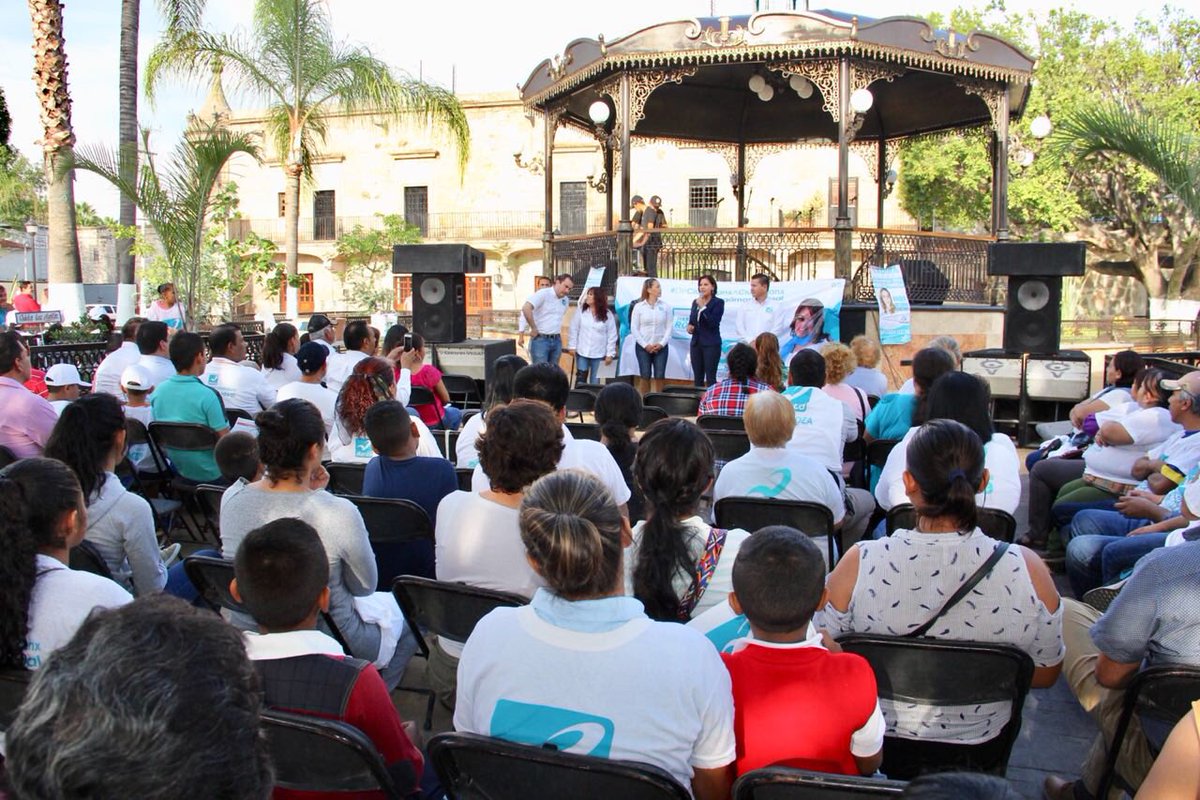 Cerrando campaña en Ixtlahuacán de los Membrillos, con aliancistas y candidatos turquesa. Estamos en los últimos esfuerzos para lograr un #Jalisco diferente. ¡Gracias por su recibimiento! #HagámosloIdeal