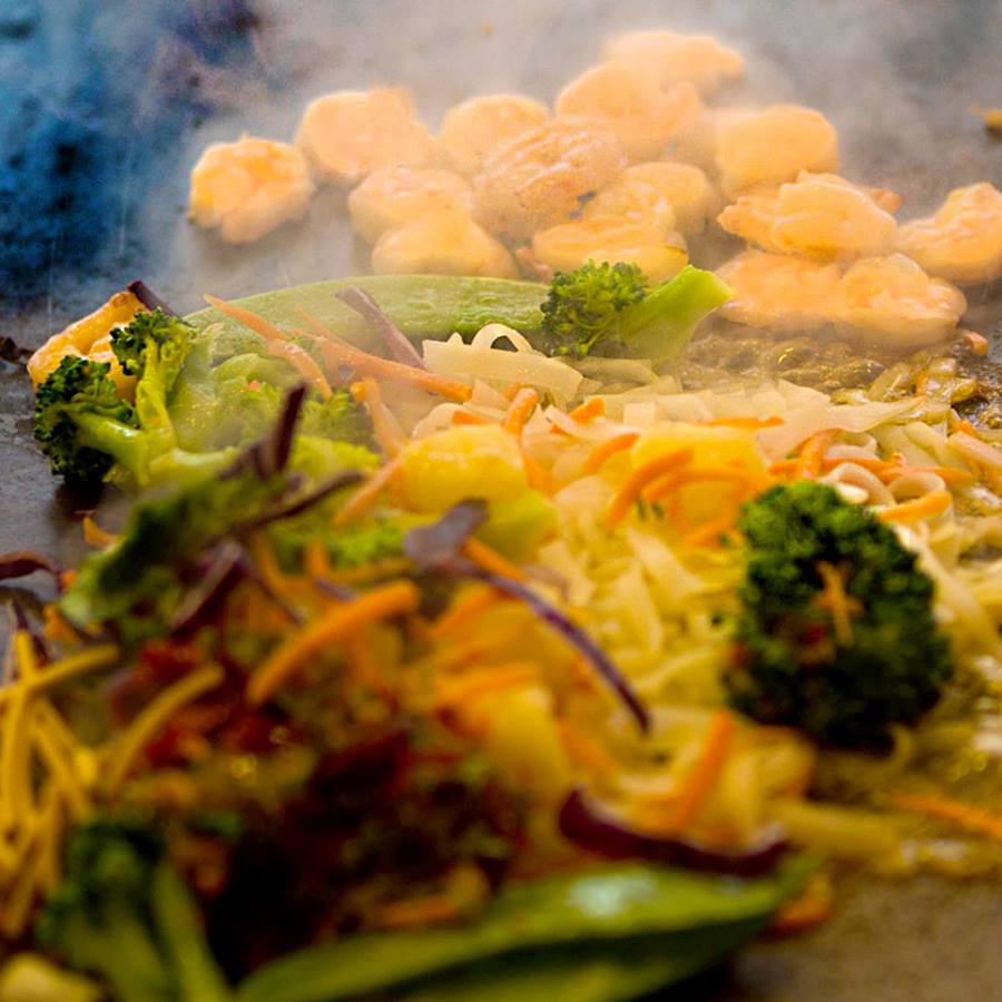 flattopgrill's tweet photo. How about some steamy hot veggies and protein tonight? You can order online right now! 😆😆#FTGOnline #FTGFresh
--->>>https://t.co/BdyLmwou31 https://t.co/OpXqwNMWRk