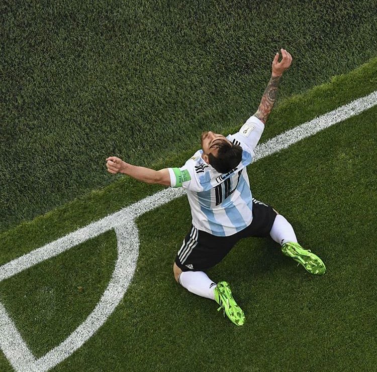 MariaSolDomene's tweet image. Simplemente GRACIAS. No nos va a alcanzar la vida para agradecerte todo. Sos lo mejor que nos pasó Lionel 💙