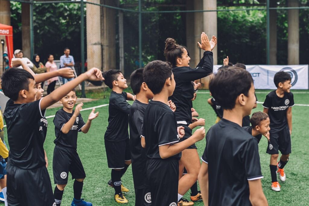 When PDA Indonesia ask you how it’s done in London.. The love for the game bringing us together once again👌🌍 #prodirectindonesia #indonesia #ownperformance