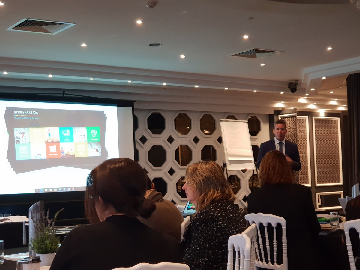 Sutherland PPA ..Mark Greentree ET4L...talking about the STEMSHARE kits...can't wait for Waterfall PS kids to crack a kit open!!