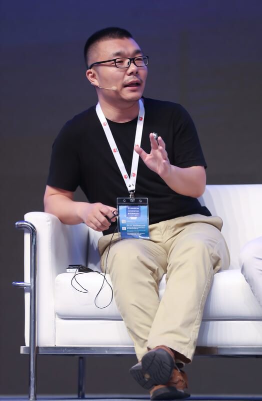 JD_Corporate's tweet image. $JD Chief Architect Haifeng Liu discusses the importance of open source and future collaboration with @CloudNativeFdn at #LinuxCon + #ContainerCon + #CloudOpen China 2018
