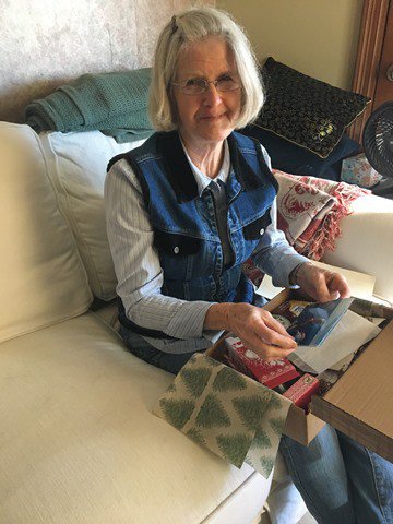 My_GrandBox's tweet photo. Shopping for #Grandparents can be hard. In most cases, they already have everything they need or want! One unique gift you can give this year is the #GrandBox, which I was lucky enough to #review! https://t.co/ZzI0zP0aTn @FLGulfCoastLife https://t.co/kFS9xZ9Z3w