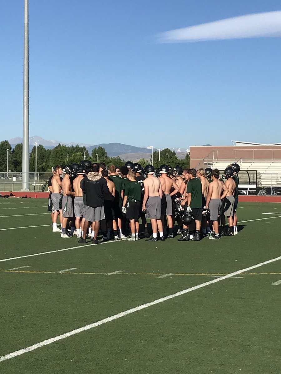 JasonChadock's tweet photo. @FossilFootball did good with morning workouts and evening 7v7. We are 5 weeks and 2 days of training time left before fall camp. As @Coach_BiggsFRHS said, how do you close on the final 10%? I know the elite are closers, it’s the 4th quarter! #Finish #Family #LiveInTheHard https://t.co/J909NBoPDn