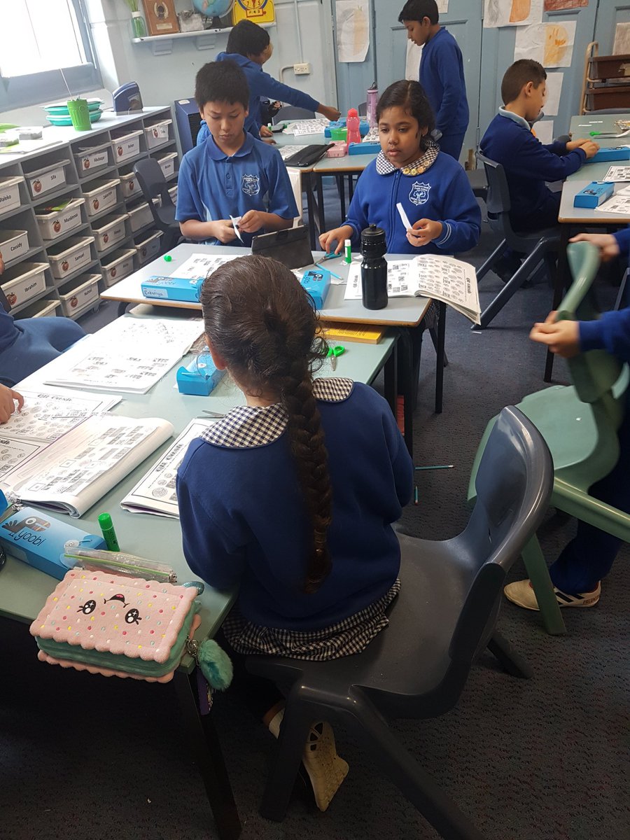 HelenKardia's tweet image. QR code maths stage #math #QRCodes #technologyforlearning #teachingmoney #education #generalcapabilities #developingdigitalskills @MadzarAlenka @lurlmitchell @BecWest81 @stefxsyd @julielindsay