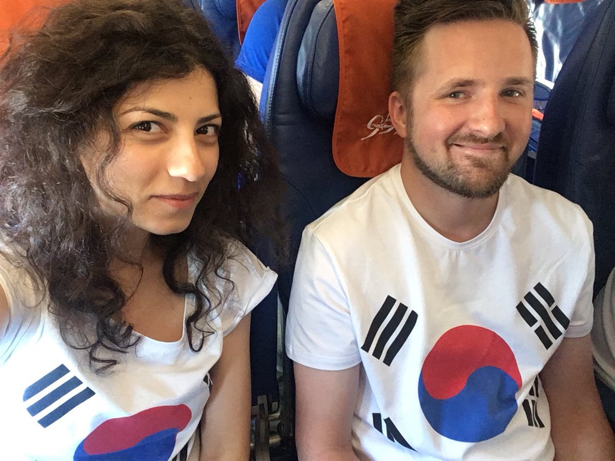 sonna's tweet image. Летим такие, а вокруг все говорят на немецком