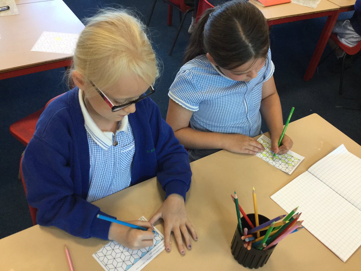 Y2BeechClass's tweet photo. Finding patterns in maths. #patternseverywhere #maths https://t.co/L2tHtX8ae1