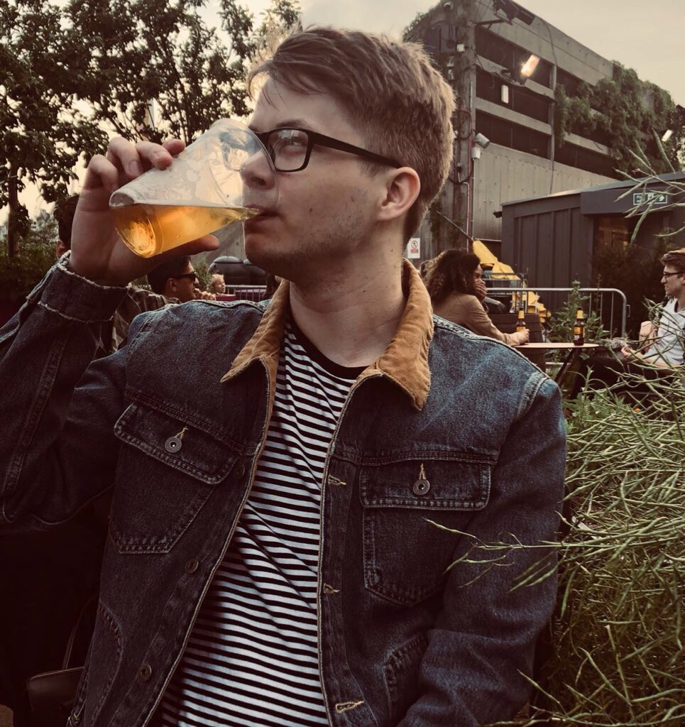 Rob4cs's tweet image. 24 today 🍰

Time for 24 beers for 24 years!