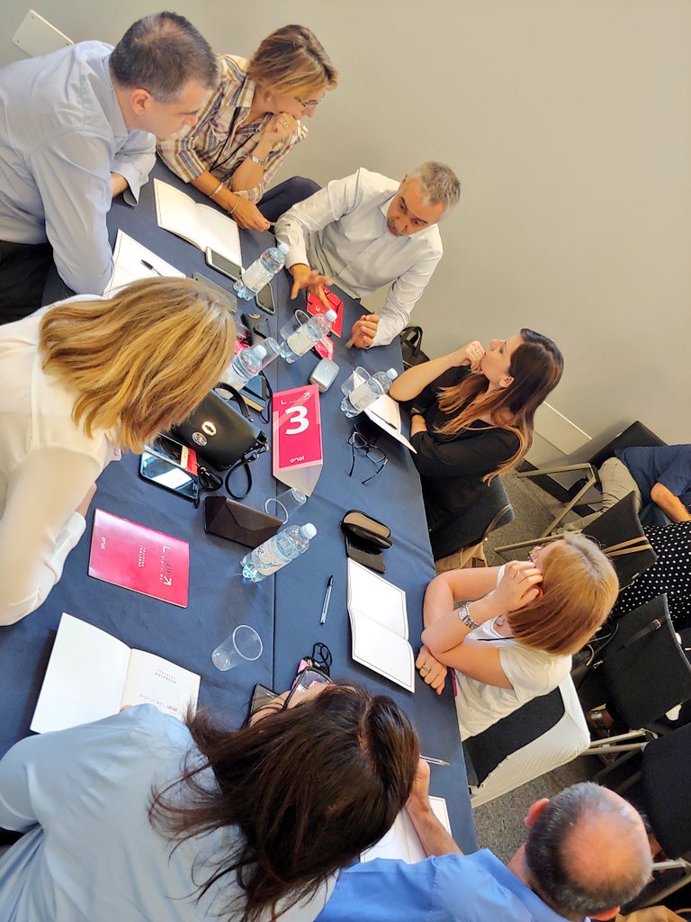 DigitalME6's tweet image. Qual è la nostra definizione di "digitale"? Un momento di riflessione insieme per aprire la giornata. #eneldigitalme