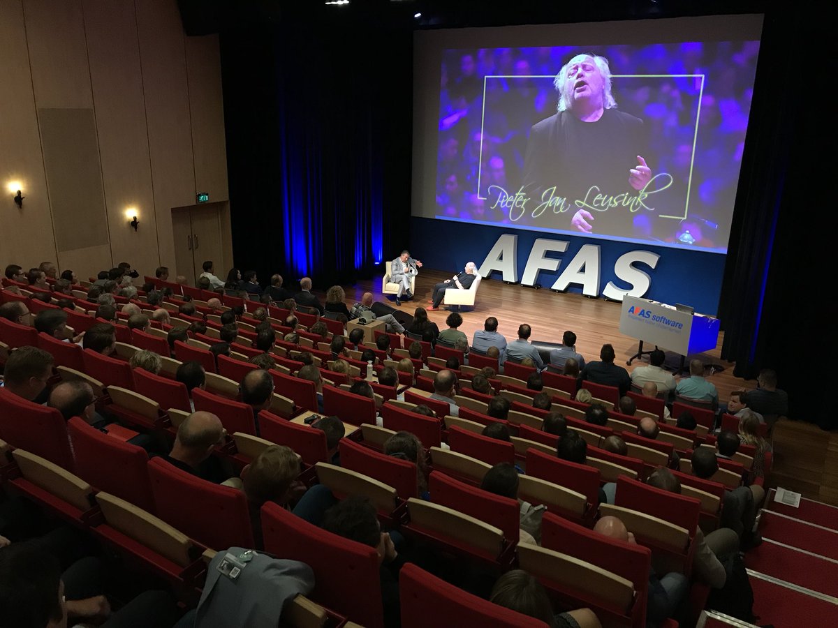 beleefklassiek's tweet photo. Pieter Jan Leusink is vandaag spreker bij de @AFAS Partnerdag! Hij spreekt voor ruim 290 partners over samen scoren en doelen behalen. Het beste uit jezelf en anderen halen. #AFAS #afaspartners https://t.co/Q9rbzkvC5B