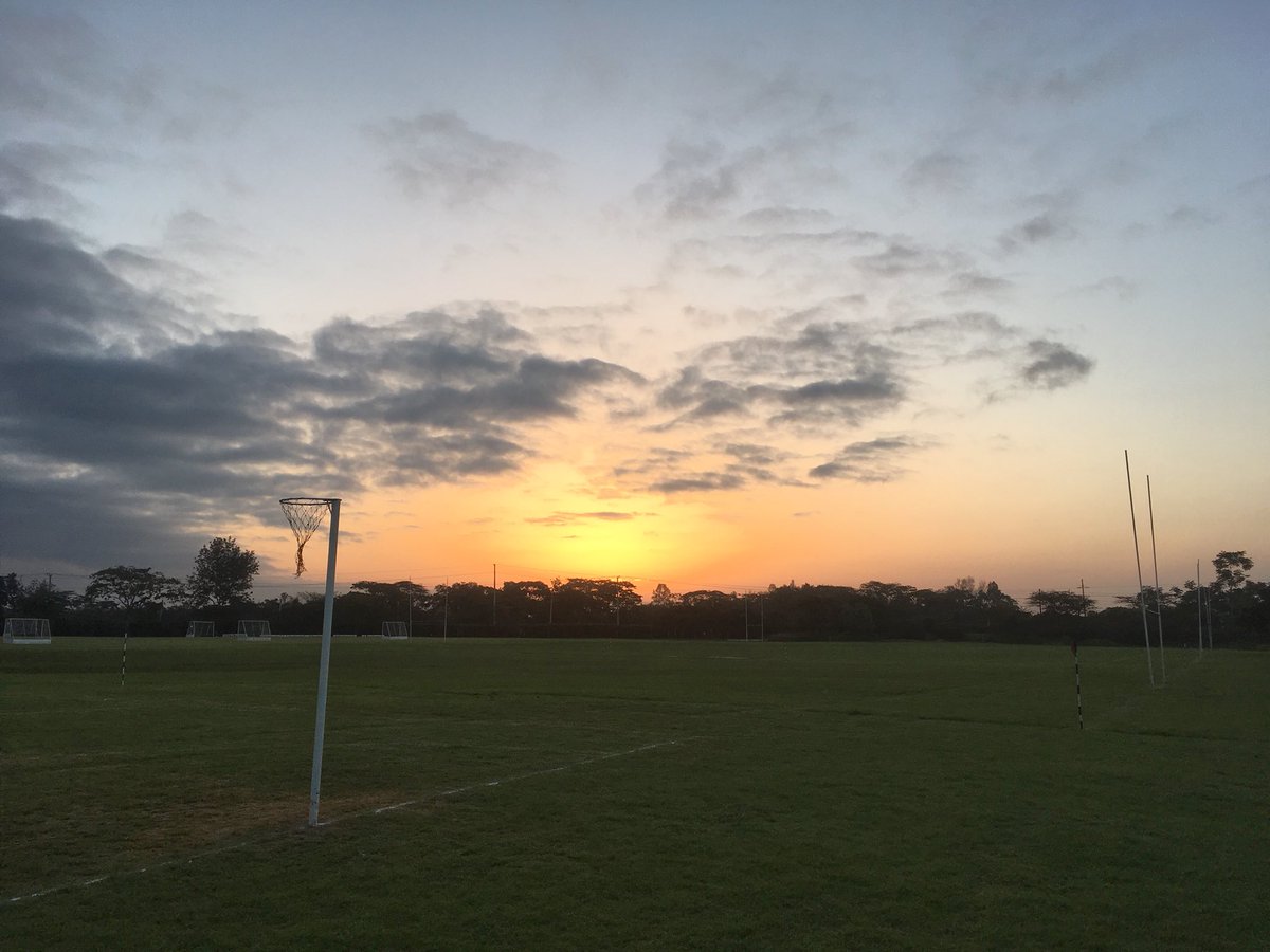BandaSchool's tweet image. #sunrise #playingfields #nofilterneeded @BandaSchool