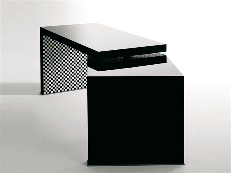 STUDIO_PUTMAN's tweet photo. A desk from the «Entrevue» collection, designed by Andrée Putman for @bisazzaofficial, 2008. 
#FurnitureDesign #Frenchdesign #ProjetsPutman #StudioPutman #DesignProject #AndreePutman #ProductDesign #Bisazza #Mosaic #Mosaicdesign https://t.co/CCO2hqlSr2