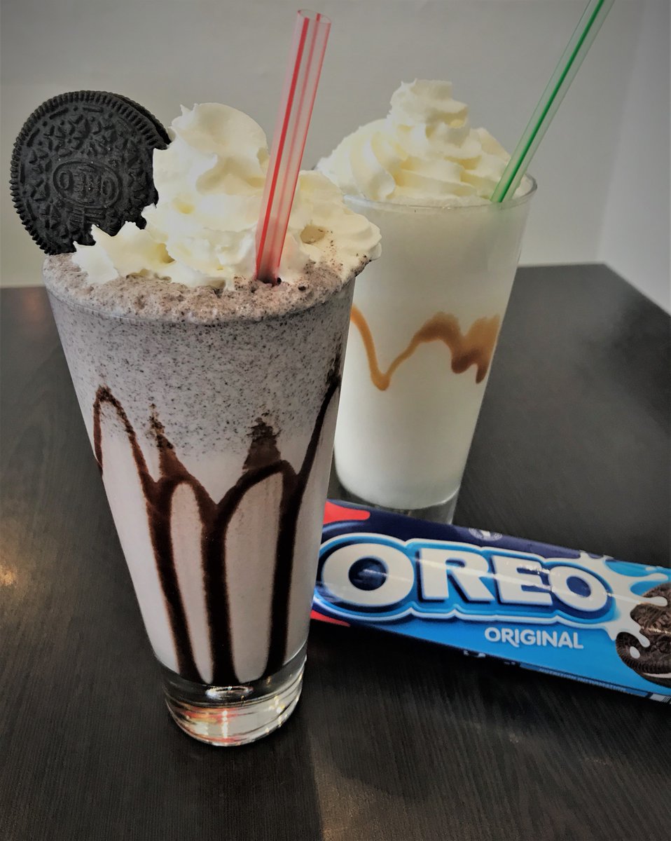 Suzetta_hgate's tweet photo. Chocolate oreo milkshake and Caramel oreo milkshake. Which one would you choose? 🤔

#milkshakemenu #checkitoutonourwebsite #choose #oreo #chocolate #caramel https://t.co/MPhWcq6Hjl
