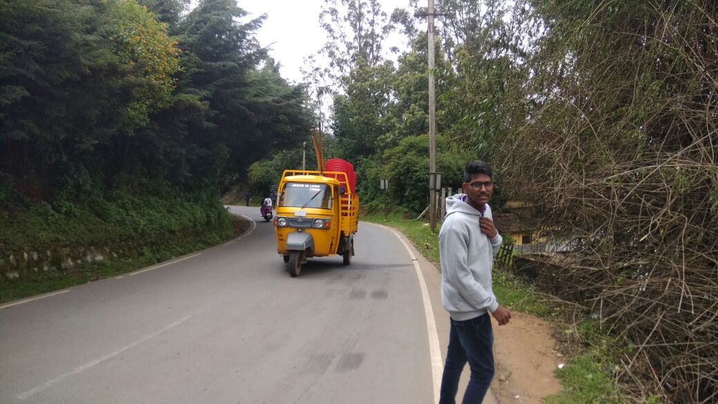 Sand_eep_Kumar_'s tweet photo. MY Friend in... OOTY💯
Name :@Sriniva43404634 
@Sand_eep_Kumar_ 
@ooty https://t.co/TKnmyPBPlz