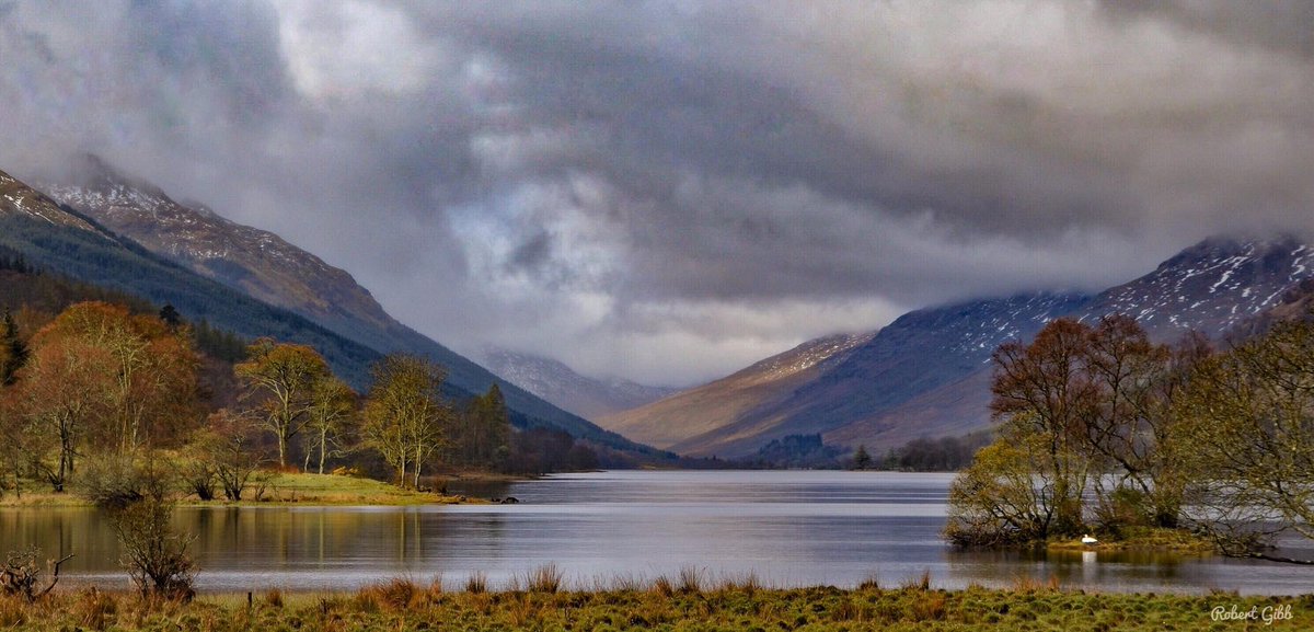 "The lovely Balquhidder and Loch Voil, worth a visit no matter what the weather." <a href="/lomondtrossachs/">Loch Lomond & The Trossachs</a> 📷 FB/Robert Gibb #ScotlandisNow