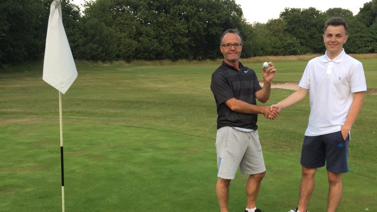 Big congratulations to Derek Alltree on his hole in one on the 9th hole ⛳️⛳️⛳️⛳️