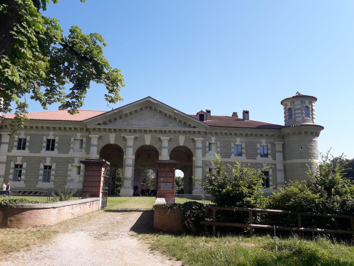 CCIAA_CMP's tweet photo. In diretta da #Bosco Fontana: il #drone pilotato dagli studenti di #FabCamp è pronto per sfidare la forza di gravità! https://t.co/JMiV2lO9oc
