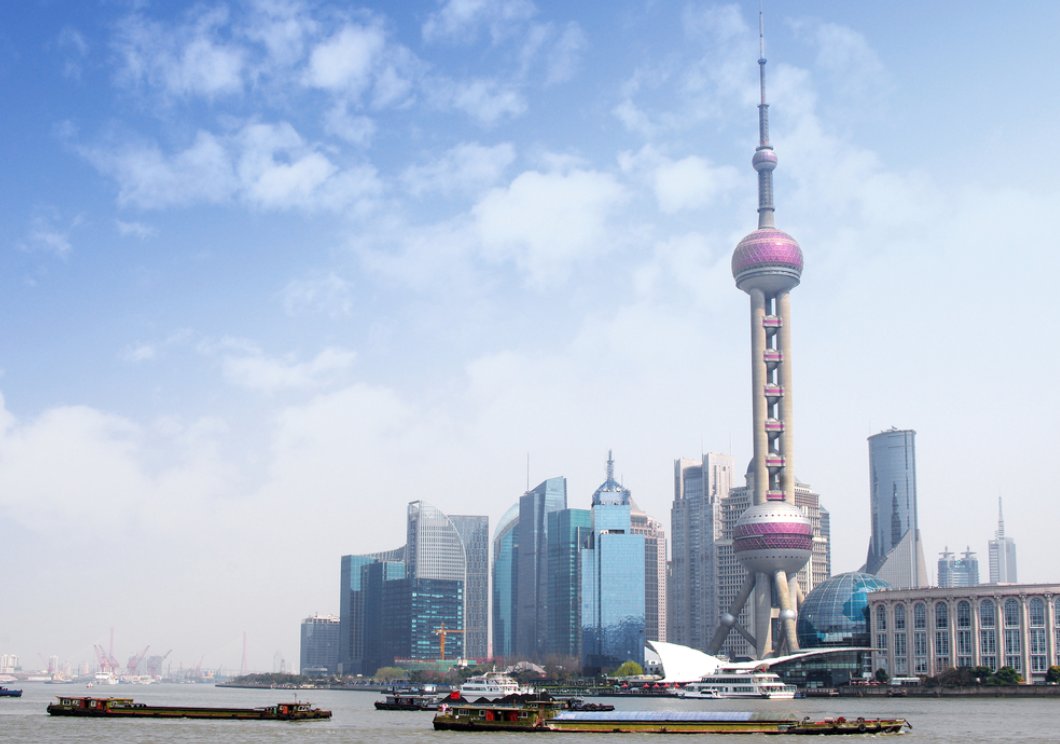 jakubadamEU's tweet photo. 2018 marks the first year for 5G commercial use - At the #Shanghai #mwc2018, @Huawei goes full throttle on #5G, #AI, #IoT and #AllCloud networks. Find more info on this crucial expo here: https://t.co/3UD3HCajP5 #DigitALL https://t.co/gRYCUkdNh4