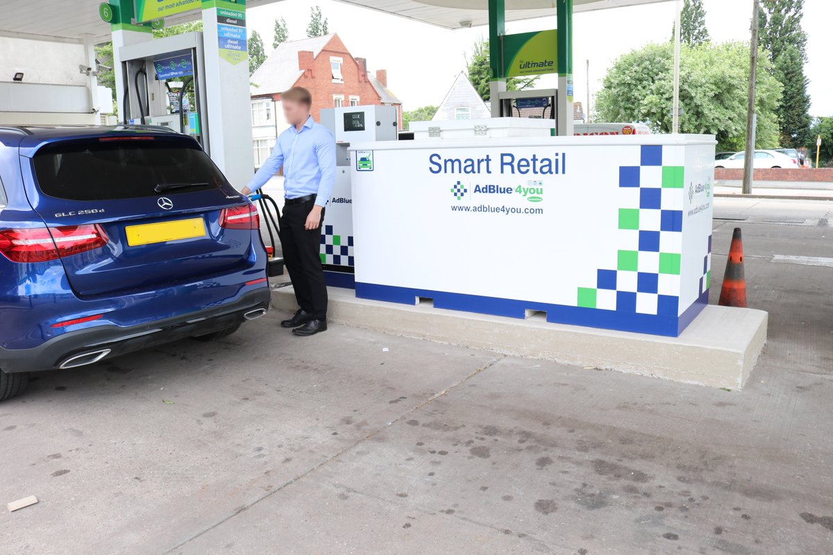 greenchemadblue's tweet photo. #Adblue4you always want to improve #customerexperience. Discover our new #AdBlue Smart retail system in the Birmingham area: double nozzle 1 for Trucks and 1 for cars! #cleandiesel #EURO6 #Environnement https://t.co/7VSL4IbhAQ