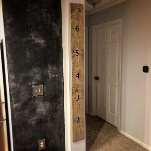 mattmager's tweet photo. Final product! I think it turned out great! And the wifey loves it too so success! #diy #woodworking #ruler #growthchart #growthchartruler #heightchart https://t.co/Ocf8H4aFww https://t.co/6gmT9FOiWZ
