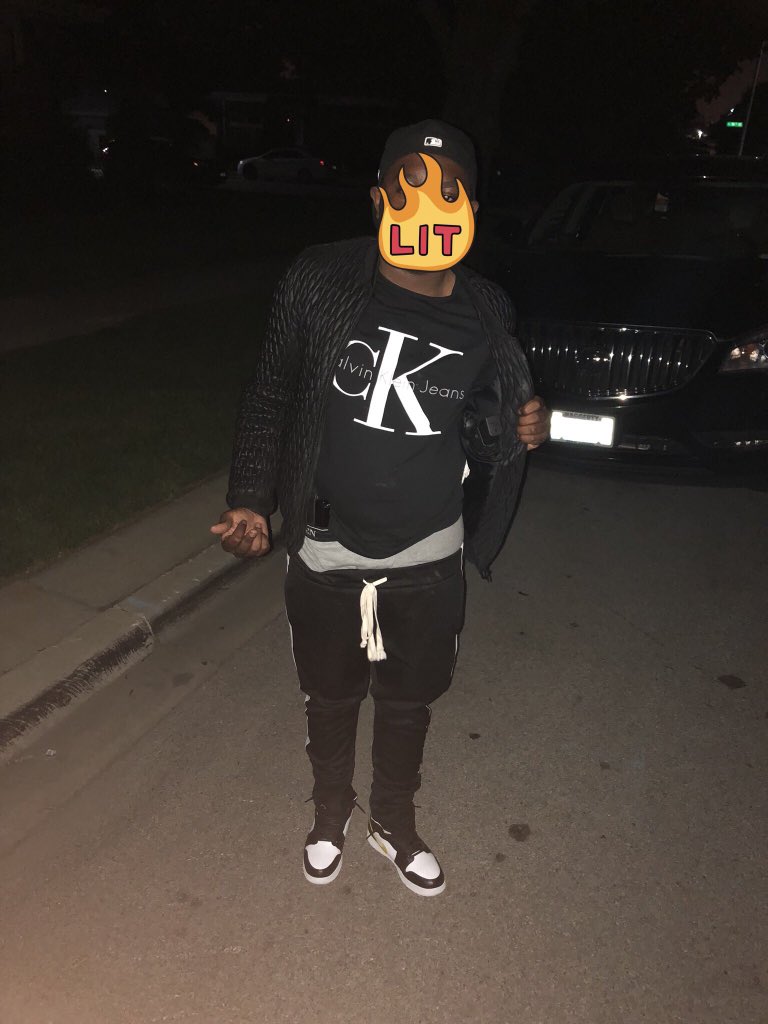 soSnitchK's tweet photo. Jocks out ain’t no need for no dip 🤫💥🖤 https://t.co/RW9zHhdAwx
