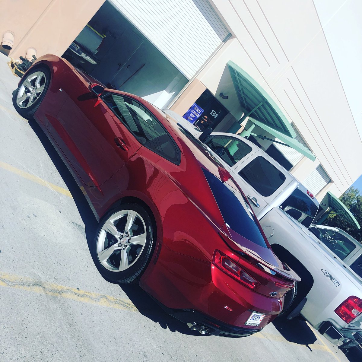 AutobodyLms's tweet photo. #2017Chevyss #camaross #camaro #ss https://t.co/EBSBtWWC8o