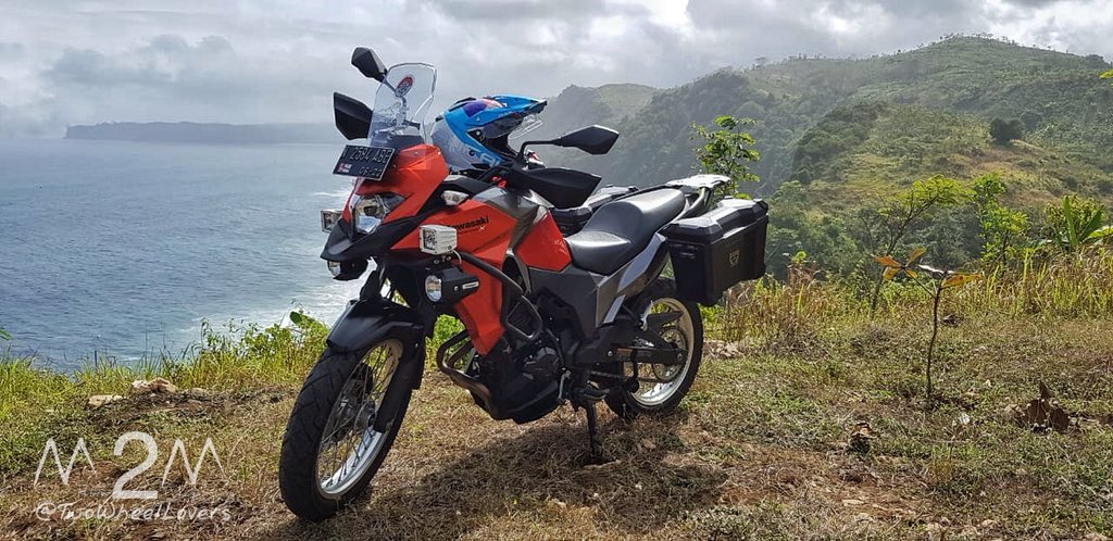 TwoWheelLovers's tweet photo. Some inaccessibile places with four wheels
It’s why we love two wheels
In frame @N60KI
#AdvRiders #2WheelAdv #TwoWheelLovers #XLAdv #DualPurpose #Kawasaki #Versys #VersysX250 #Oneal #OnealHelmet #M2M #KedungTumpang #KawiRiders #KawasakiLife #KawasakiLovers https://t.co/epusydIIzW
