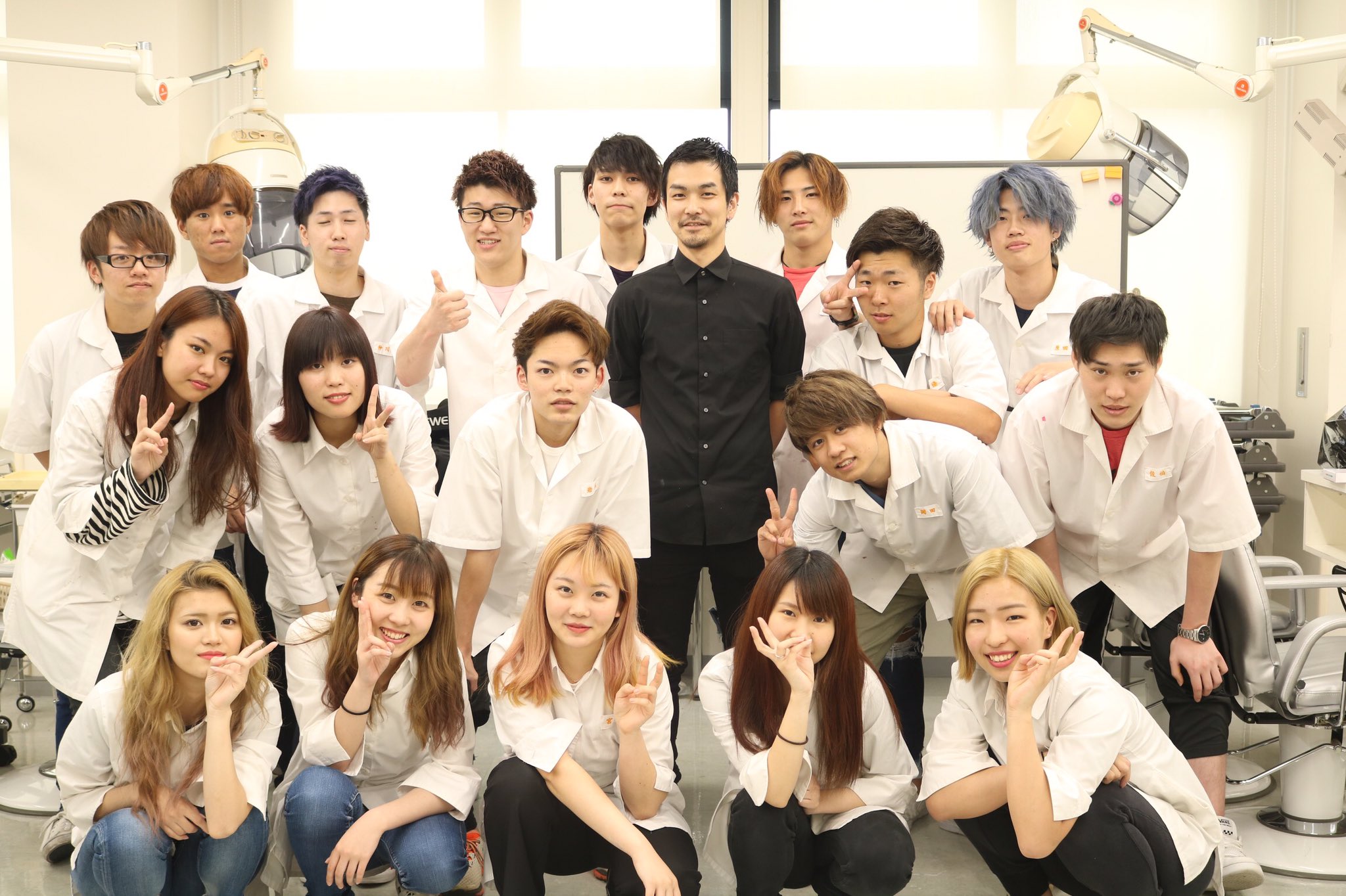 ヒメリビ 姫路理容美容専門学校 カラーコース 相モデル 実習 トニガイ 特別 講習 Shota Akaoka バレイヤージュ 外国人風カラー 美容師 理容師 ネイリスト エステティシャン メイクアップアーティスト 美容部員 なりたい自分になる ヒメリビ 姫路理容美容専門学校 カラーコース 相モデル 実習 トニガイ 特別 講習 Shota Akaoka バレイヤージュ 外国人風カラー 美容師 理容師 ネイリスト エステティシャン メイクアップアーティスト 美容部員 なりたい自分になる