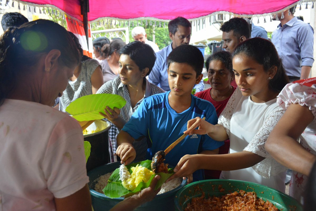 SarvodayaFusion's tweet photo. It is #Poson Full Moon #Poyaday!
The Annual Manioc Dansela in lieu of Poson Full Moon Poya Day held at @sarvodayalanka Headquarters, @SarvodayaFusion team was engaging with Sarvodaya colleagues to make this a success. We all enjoyed while contributing to a great cause. https://t.co/V4ViMV5wGK