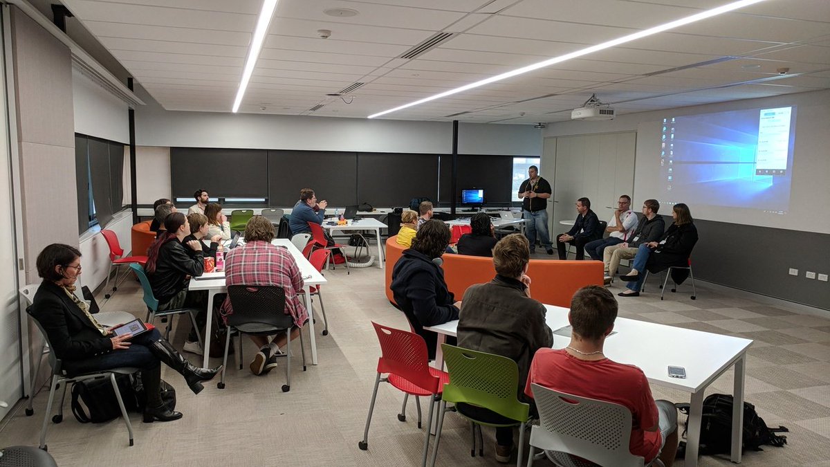 seriousgamesanz's tweet photo. Packed room at the VR AR and Serious Games workshop @SimGHOSTS with @OpaqueMM @ellieelectrons @usceduau @USCseriousgames https://t.co/tYNirPvyue