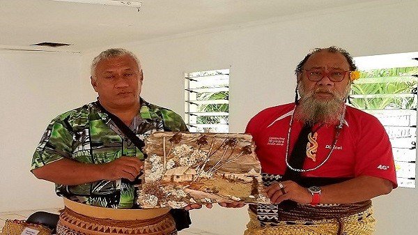 pingifasi's tweet photo. #UiliLousiStudio conducted high-end #design workshop in Ha'apai, after Tongatapu, 'Eua and Vava'u. Experienced #artisans and #craftspeople were able to raise their #designskills and knowledge to international level. #DFAT through #TongaSkills funded the workshops https://t.co/AssXs84hXY