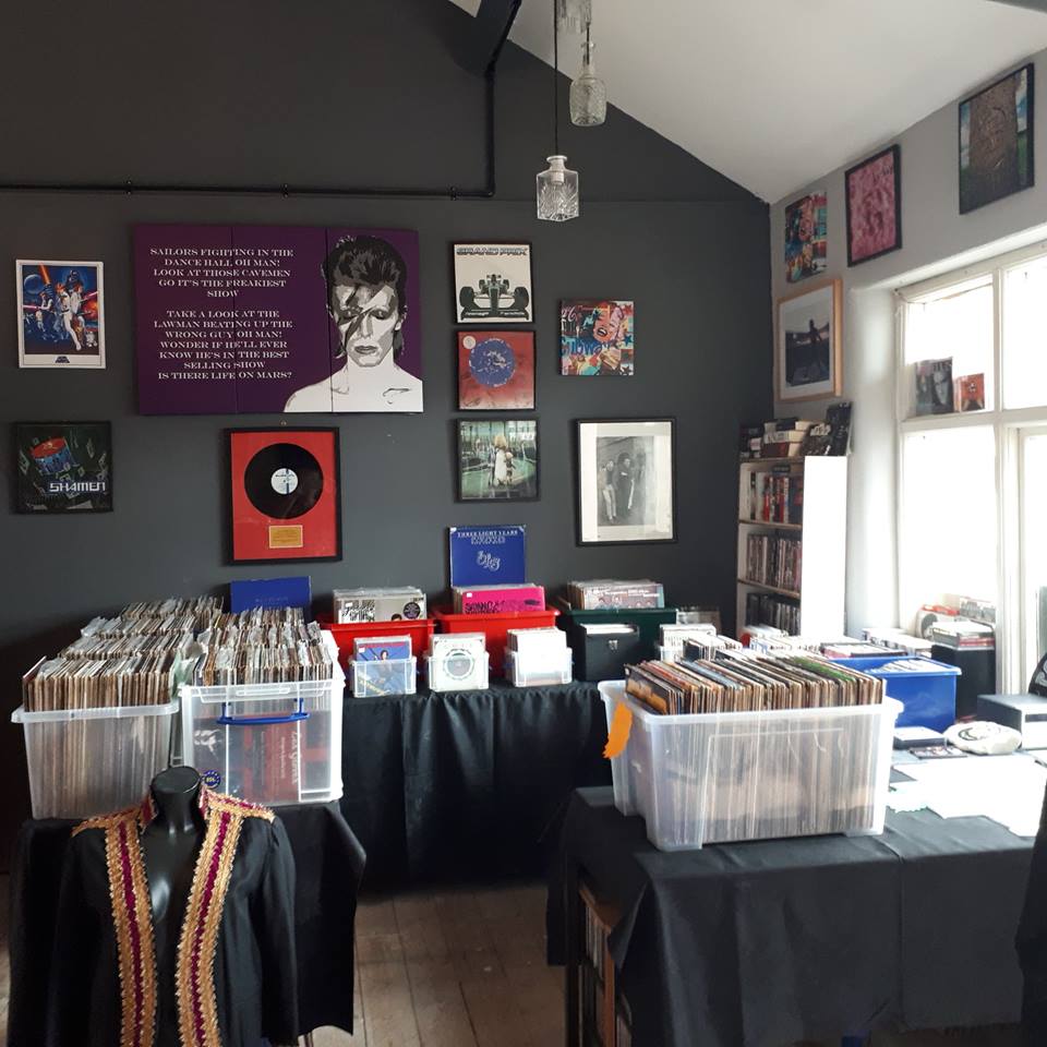 Cornucopia123's tweet photo. @stevesmithsongs NEW ALBUM now On Sale at POPin th'ATTIC
@PhoenixApparel_ Phoenix Plant Based Eatery, 41 Corporation St, https://t.co/c9v9Q0VwXI