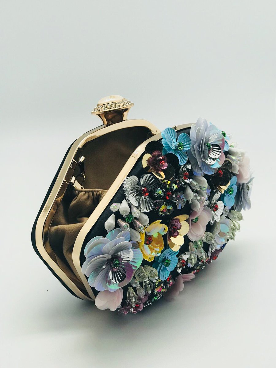Mare Complementos tweet media