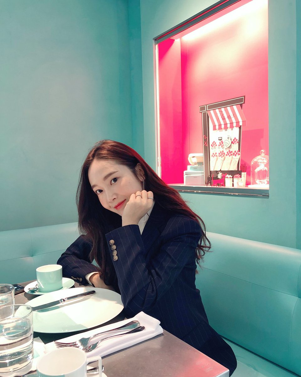 jfay_official's tweet photo. hello :<
#fay #jfay https://t.co/Ww0sZT35ac