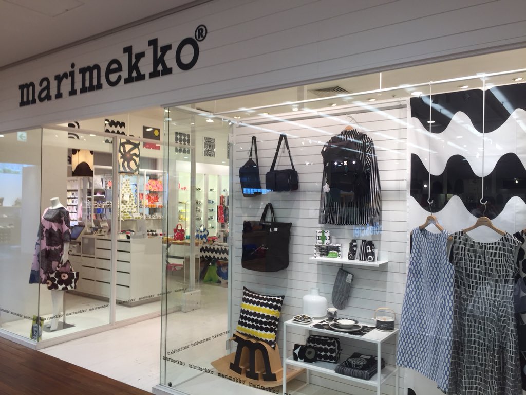 Mai いってちゅう 名古屋୧ ๑ W ๑ ୨ ゎず 少し早めの誕プレにmarimekkoへ ファブリック買ってもらった ﾟ ﾟ Ageショップ袋も可愛いしテンションあがるー パパさんありがとぉ ๑ ๑ Marimekko ラシック