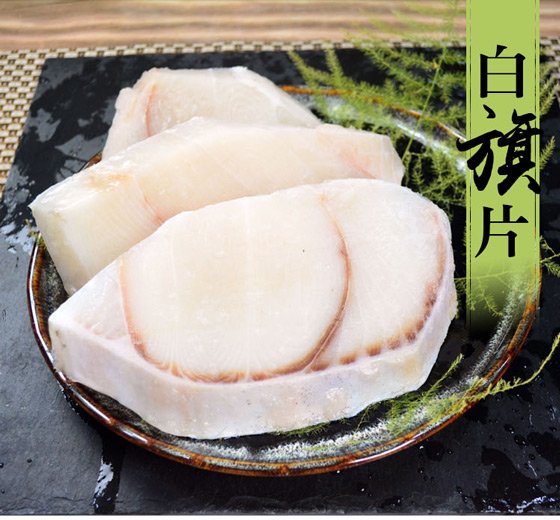 楊家碩on Twitter 許多平價餐飲店或吃到飽火鍋所用的白旗魚 真面目其實是大青鯊 Prionace Glauca 或稱鋸峰齒鯊 水鯊 為目前世界上撈補量最大的鯊魚 台灣的鯊魚製品絕大多數都是用本種製成 圖片來自網路