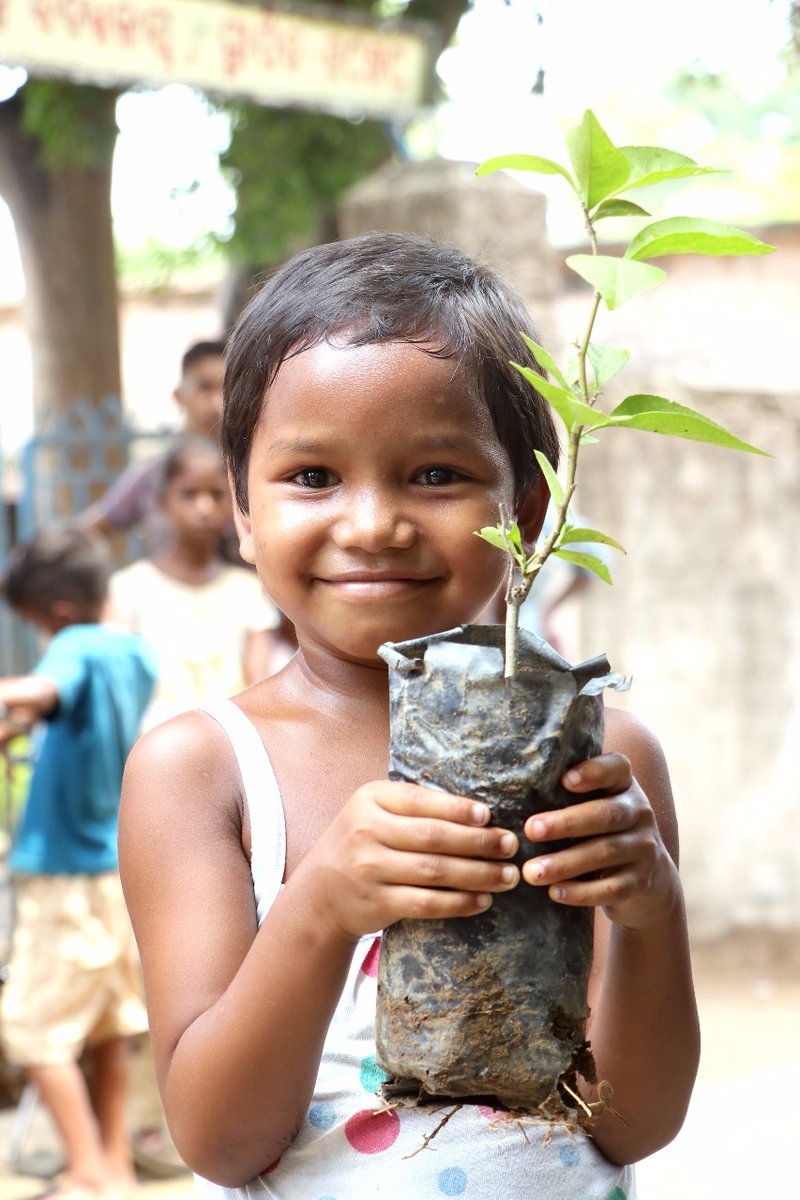 aamya_r's tweet photo. A promising lead for a better future
#GoGreen
Pic: @swachhbharat https://t.co/kacqoH6eax