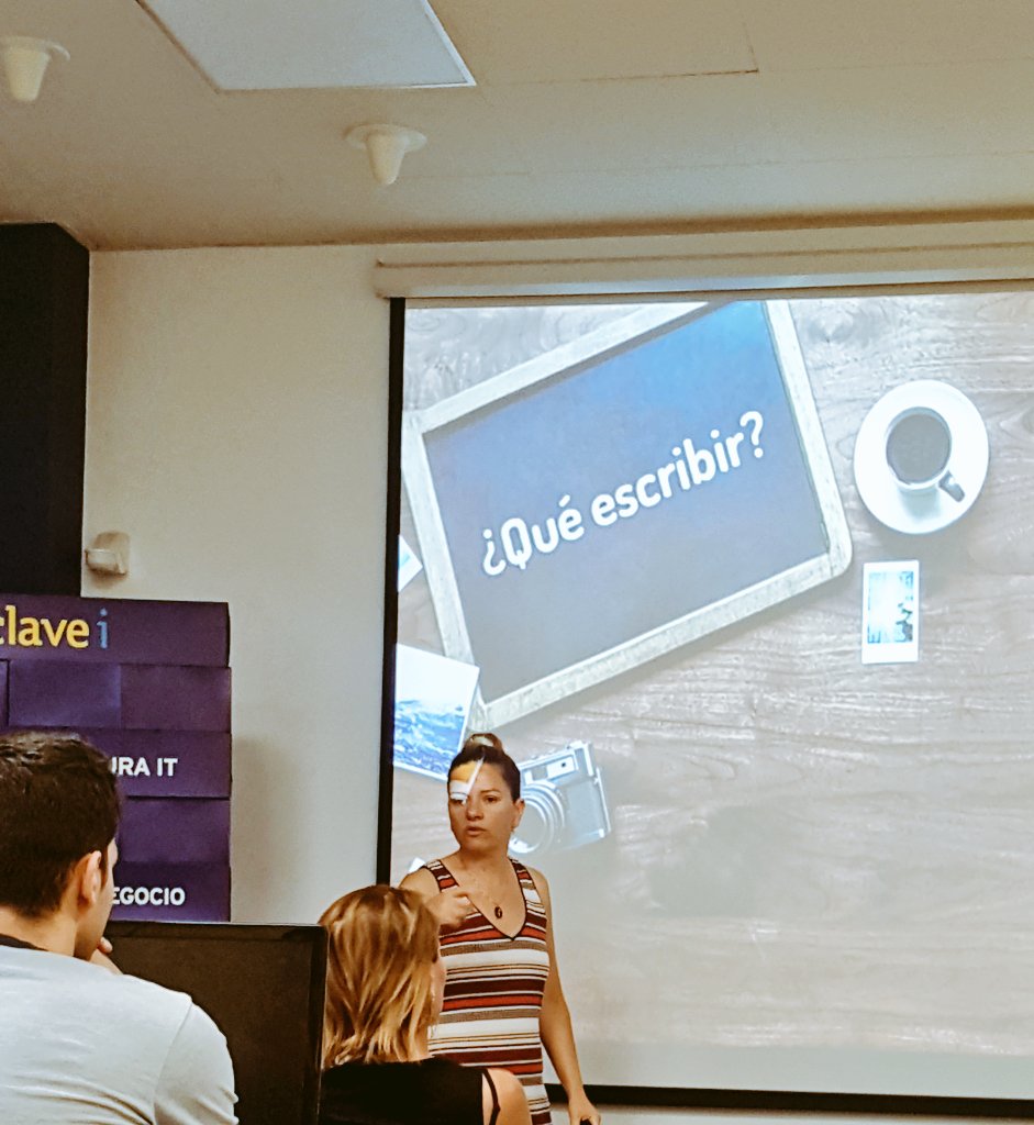 finarastoll's tweet photo. Seguimos aprendiendo #ClaveiTD #Clubdeeditores @CLAVEi la #TransformacionDigital requiere poner valor nuestro conocimiento, aportar a nuestros clientes los contenidos que más le interesan. #GAP de MK nos ayuda a #aprender https://t.co/0Fk63iXmB1